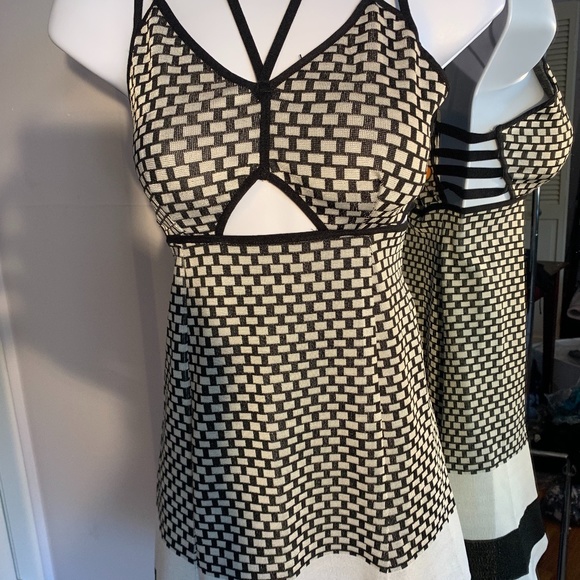 Lola Dress - Picture 1 of 8